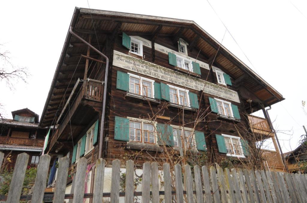 Bnb Hasatrog Jenaz Εξωτερικό φωτογραφία
